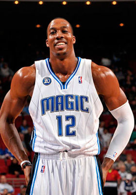 安全至上！NBA杯赛湖人弃用争议地板，恢复主场常规场地（安全优先：湖人于NBA杯赛停用争议球场地板，改回主场常规配置）