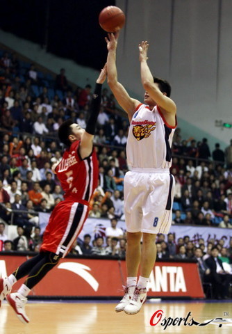 英超前瞻：水晶宫剑指三分冲欧冠区，曼联盼终结3轮不胜颓势（英超前瞻：水晶宫冲击欧冠席位盼抢三分，曼联力争止住三轮不胜）