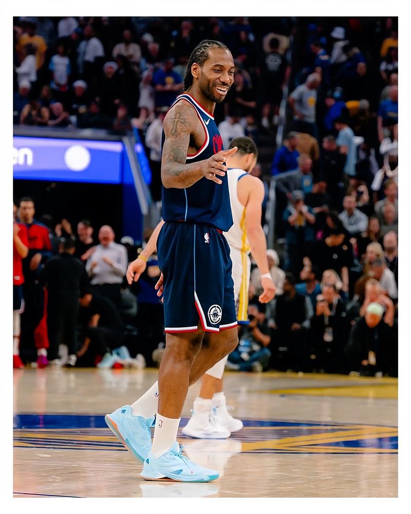 埃尔切vs皇家社会：拉法-米尔、佩德罗萨首发，久保建英、奥亚萨瓦尔出战（埃尔切对阵皇家社会：拉法-米尔、佩德罗萨先发，久保建英与奥亚萨瓦尔出场）