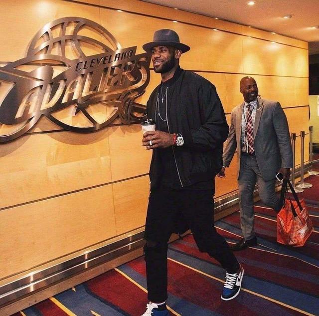 官方：大巴黎所有者QSI即将收购比利时乙级联赛俱乐部欧本（官宣：巴黎圣日耳曼所有者QSI将收购比乙俱乐部欧本）