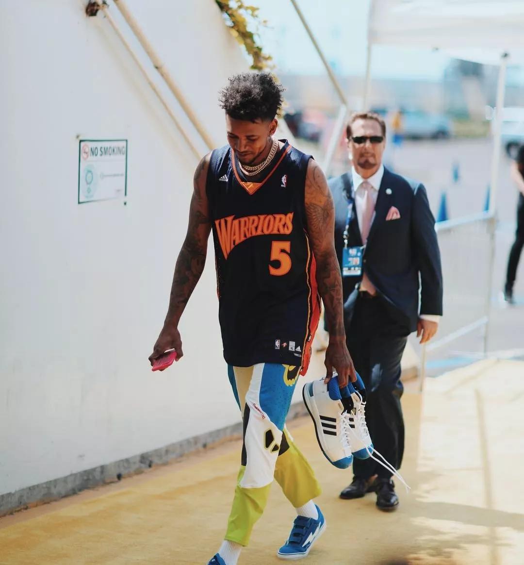 广东豪取12连胜（广东迎来12连胜）