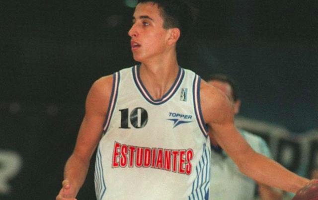 太阳报：喀麦隆队主帅虽被解雇，但仍将奥纳纳选入非洲杯名单（太阳报：喀麦隆主帅下课仍将奥纳纳列入非洲杯名单）