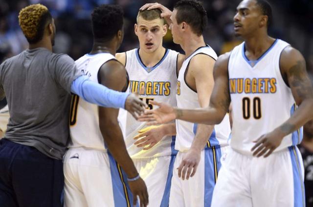 Kespa杯T1与HLE将两度对决（Kespa杯：T1与HLE将上演两番对决）