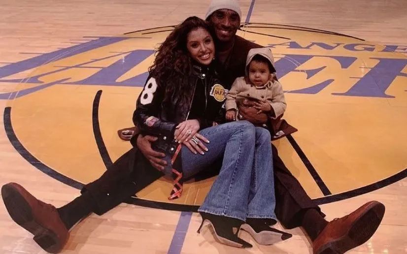 迈阿密国际总比分2-1晋级，梅西双响+完成生涯第400次助攻（梅西梅开二度并送出生涯第400次助攻，迈阿密国际总比分2-1晋级）